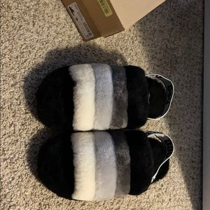UGG FLUFF YEAH SLIDE, Size 9